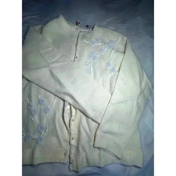 Beaded Vintage Cardigan - Picture 12 of 13